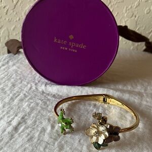 Kate Spade:Multi-Stone Frog& Flower HingedCuff Bracelet- Gold Tone-Missing stone